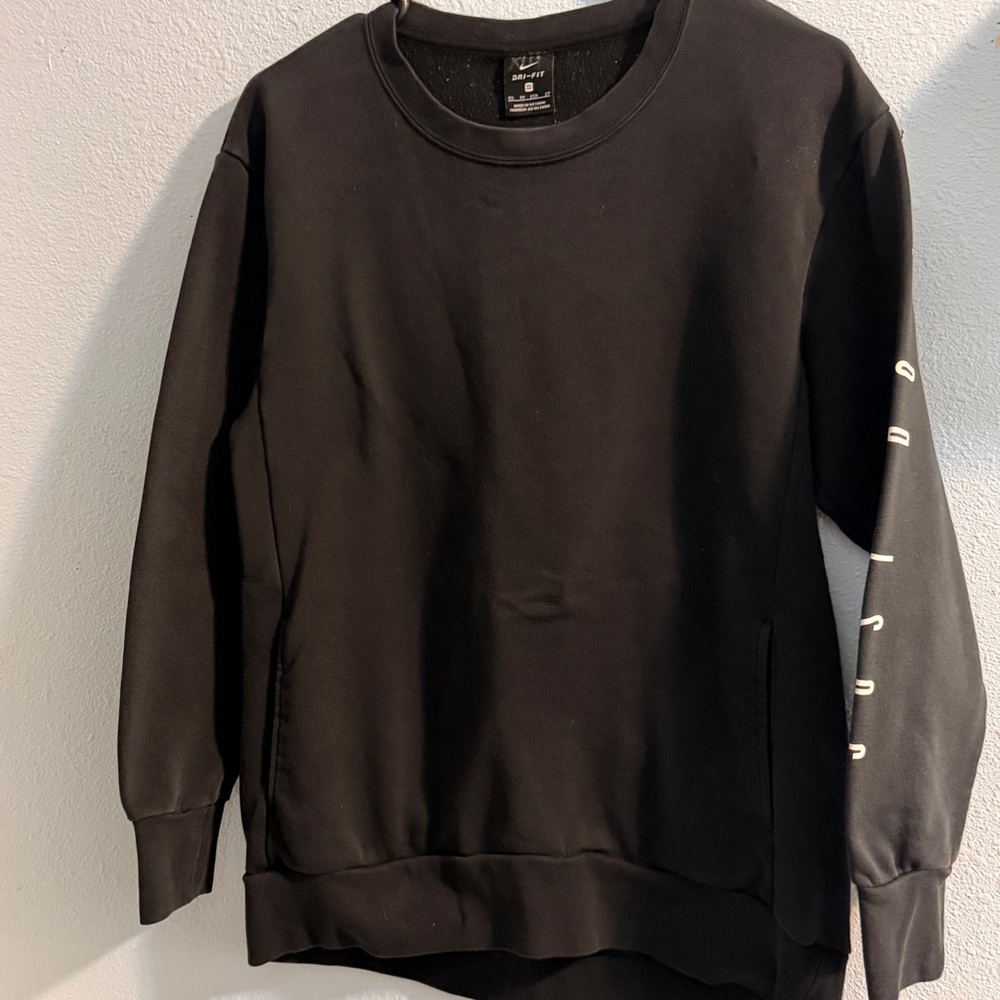 Nike Womens Classic Pullover Sweatshirt Black Size XS Swoosh Spellout DRI-FIT